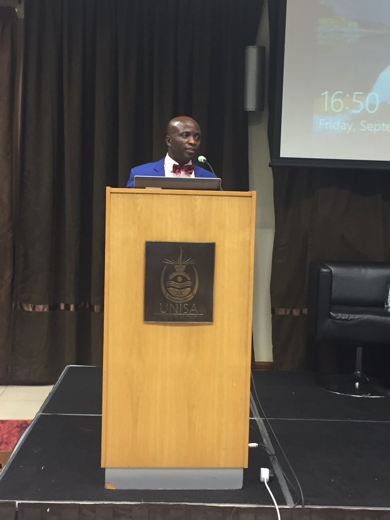 RLC_SAfrica's tweet photo. [GRADUATIONS] Programme Director Mr. Derrick Manyisa: YALI RLC-SA  #YALI_SA_Cohort15 #GraduationsDay #Cohort15 https://t.co/4oOUFoJM6C