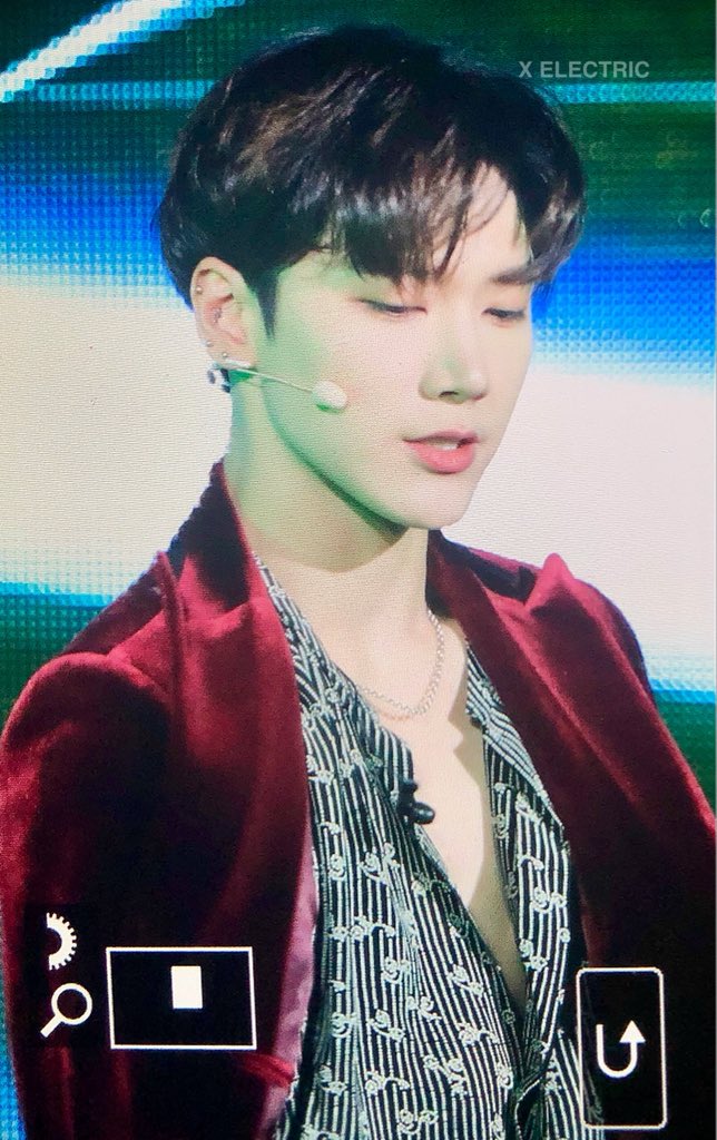 Xelectric10's tweet photo. 180928 강남 페스티벌 
📣왕자 테니 🔝
#NCT #TEN  #텐 
#NCT2018 https://t.co/GtXW5QEWdc