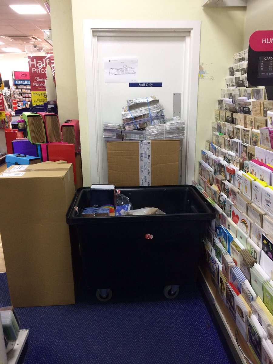 Call_me_Milk_'s tweet photo. @WHS_Carpet Somewhere up north:

☑️ Shitty carpet
☑️ Blocked entrances
☑️ Mystery lucky dip skip of things https://t.co/5mVhXwrpFW