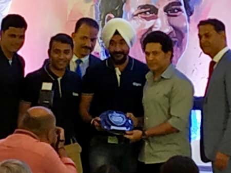 jadhavsudip's tweet photo. It Took us 5 years to achieve this. SUCCESS cannot be as sweet as accepting Shield from your God Bharat Ratna @sachin_rt. @Cipla_Global will be very proud today. Thanks @upadhye_kedar and @prutha_ch for supporting the team. @UlkaDhuri @PrabirJha @UshaIyer17 @PrashantPaleja https://t.co/Wu10kpehOs