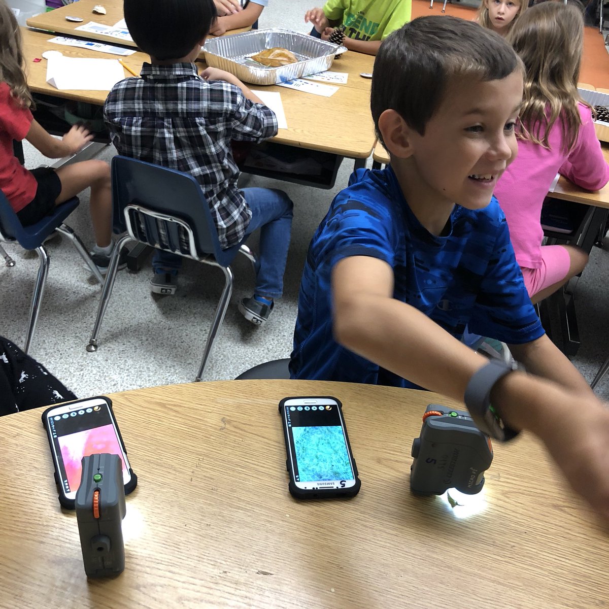 Franoinfirst's tweet photo. Today we all became scientists and explored objects found in nature using new technology! Check out the excitement in our room while using modern microscopes thanks to @smitherette @TracyPHemphill @RosemontForest #WeAreVBSchools https://t.co/T9lsi18GGt