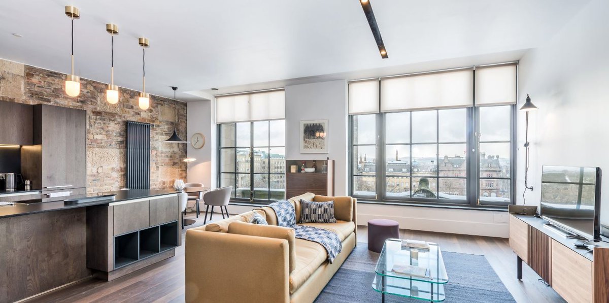No 3 St Andrew Square was a finalist at the Herald Property Awards 2018. This project for @ASInvestments was the conversion of a listed building into 5 luxury apartments overlooking St Andrew Square. The Development Manager was Rennick Property with @CDA_group and <a href="/GravenHQ/">Graven</a>