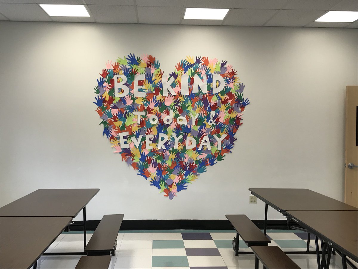 AP_PARSONSElem's tweet photo. The kids at Parsons promise to Be Kind Today and Everyday. #choosekind @PARPrincipal @HarrisonCSD https://t.co/EA04S7lIHa