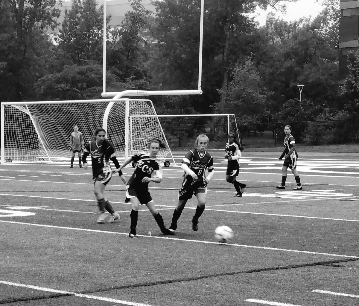 MsLittman's tweet photo. We’ve played 2 games so far today: winning 2-0 vs Armbrae Academy and tying 0-0 vs ECS. We play our third and final game of the round robin in an hour vs SMUS. Keep the energy coming @TheSHSM #gosaintsgo #shsmathletics #jrcaissoccer https://t.co/k28ZerwSE3