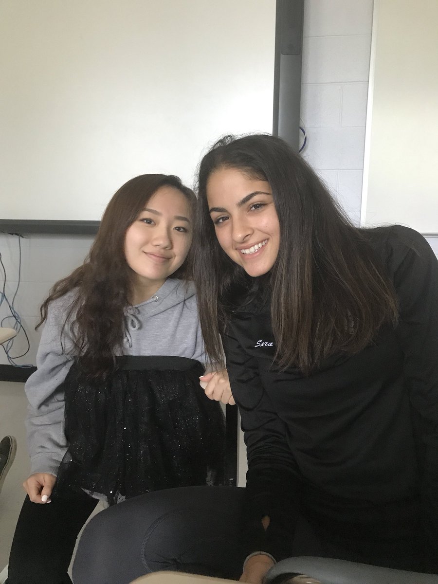 ninatrinhh's tweet photo. #fhshoco2018 https://t.co/GO44xoEhw2