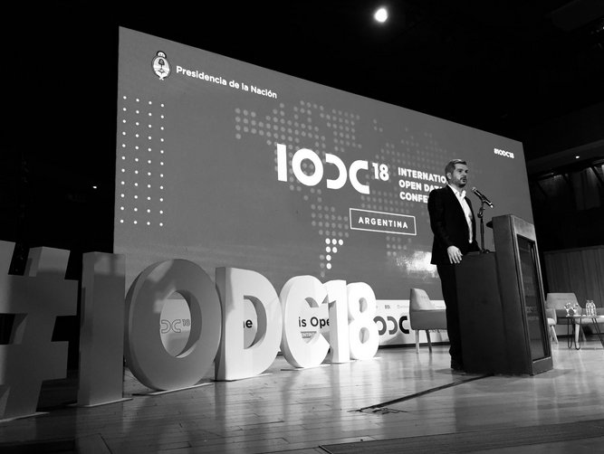 FOPEA's tweet photo. Muchas gracias a @modernizacionAR por el apoyo y a los medios de cada colega. Becas de capacitación para nuestros socios @amilcarberon (Misiones) @JMGonzalez30 (Córdoba) @sotomartinsoto (Tucumán). #IODC18 #SemanaDeDatos #datajournalism #DatosAbiertos https://t.co/vvOQitn8lA
