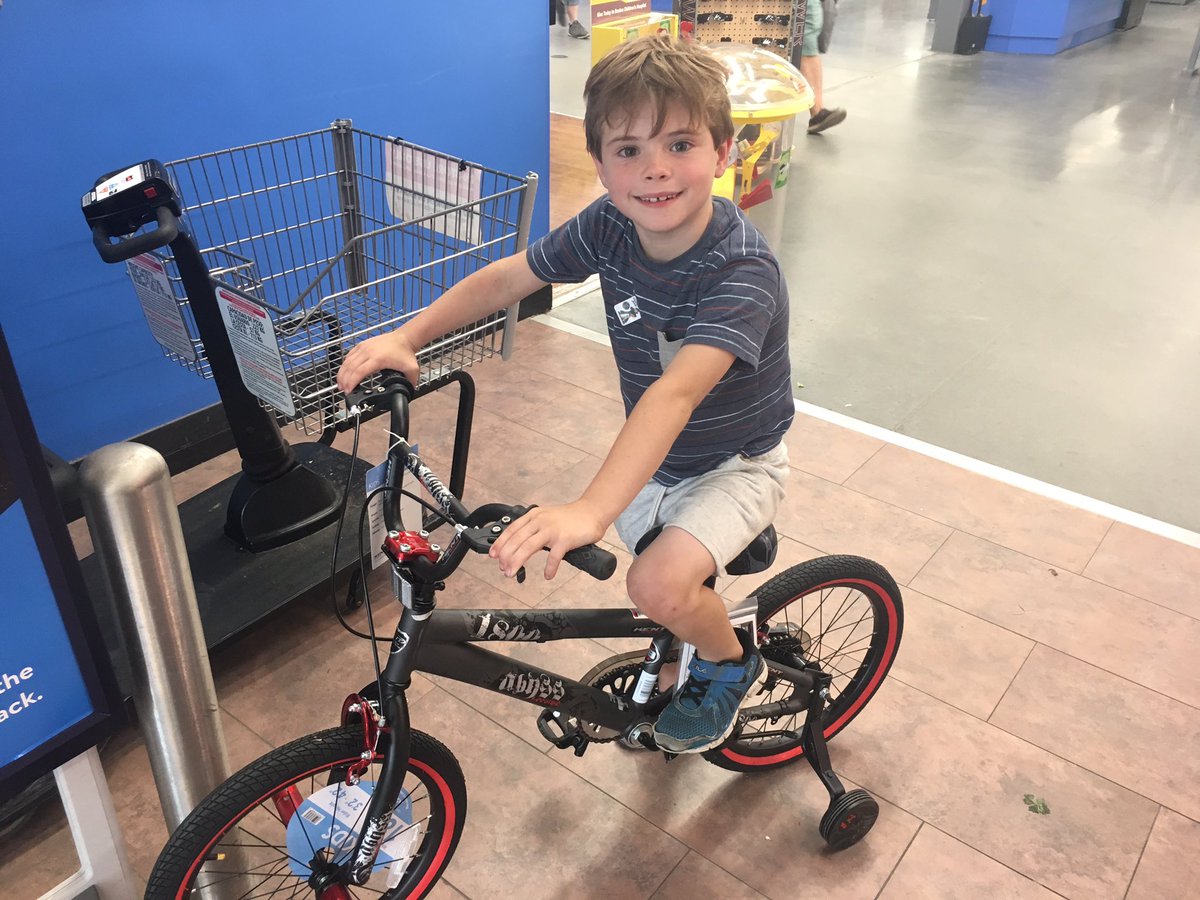 TheSnackShark's tweet photo. Check out my new ride. https://t.co/JgpVTQVlbS