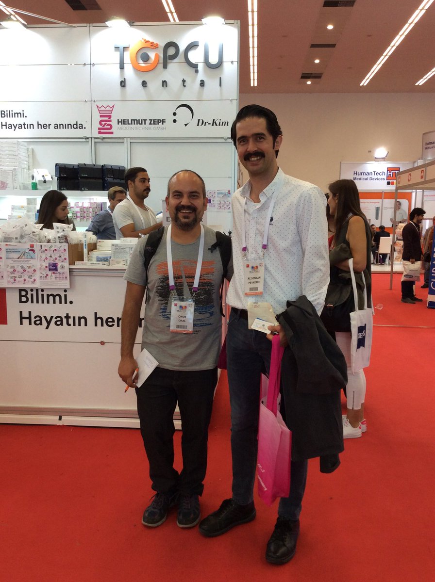 drdentes's tweet photo. Hekimlerimiz standımızı ziyaret etti. Teşekkürler.
#tdb #tdbkongre #tdbkongre2018 #tdb2018 #tdbkongresi #tdbkongresi2018 #dişhekimi #congresium #congresiumankara #drdentes #KlinikYönetimYazılımı #hastatakip #dentalsoftware https://t.co/yB9OXQI7KL