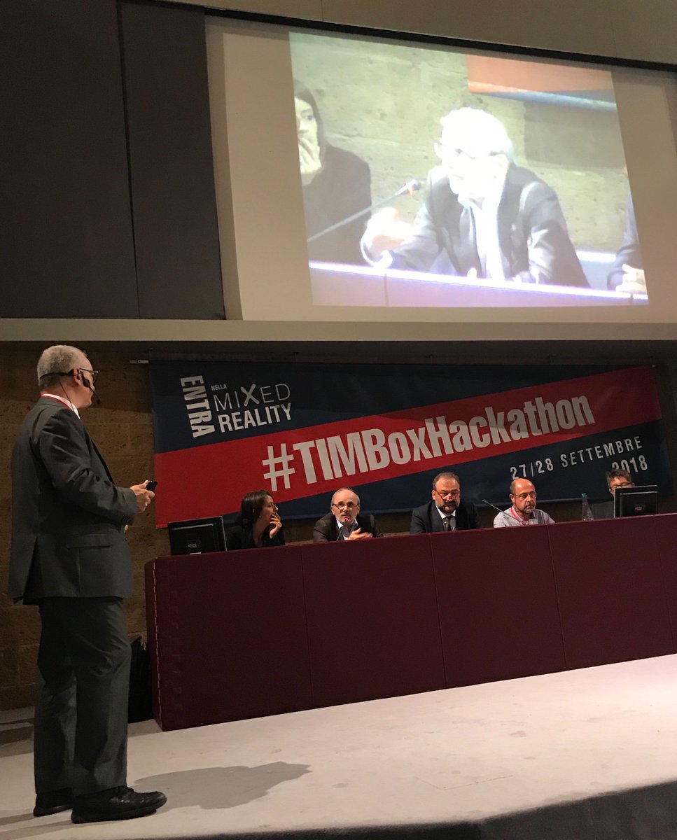 EngineeringSpa's tweet photo. La tecnologia c’è sempre stata. Oggi abbiamo la capacità elaborativa per sfruttarla.
Orazio Viele al #TIMBoxHackaton @TIM_Official https://t.co/L5v6dF5hy7
