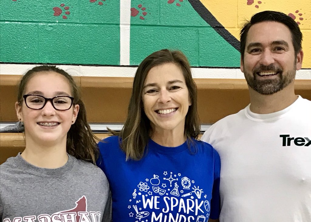 Jen_D_Walker's tweet photo. How’d you spend your morning? We just played the modern day version of dodgeball with this cool 7th grader during #takeyourparenttoPEweek Thanks to @MMS_WOLVES for planning events and hosting us. I love this week!
#Iamsooutofshape #dodgeballsaresofterthesedays #Istillgothit https://t.co/WPmldT7FCJ