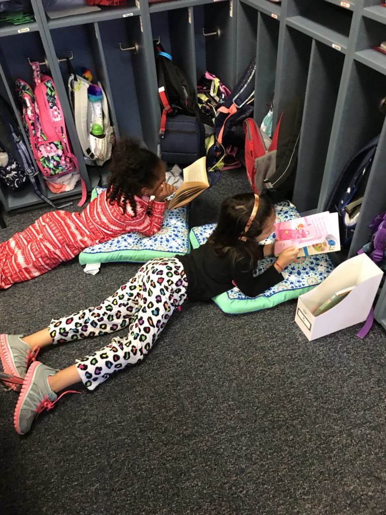 conwayelemsch's tweet photo. Building our reading stamina in Team Galbraith’s class.  #Conwayleaders https://t.co/oFs1O20ZqP
