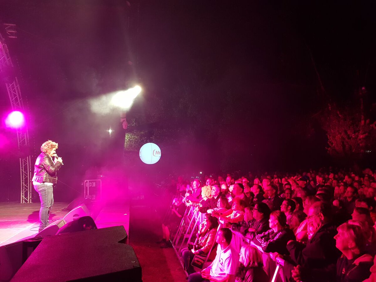 Platine45T's tweet photo. Quelques photos des artistes de @Platine45T sur scène lors du concert @Diskopark https://t.co/7DkdSGmNom