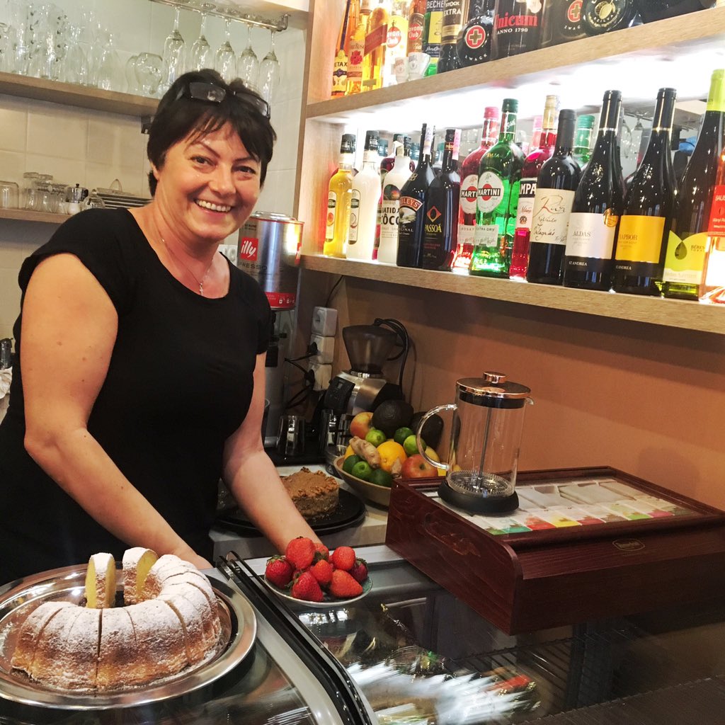 Vinorum's tweet photo. Dnes na Drahobejlovej 40 (metro Ceskomoravska) sa otvorila madarsky ladena Pannicum cafe, kde vedla tradicnych zakuskov a zaujimavych chlebickov si mozete dat aj vina od nas. https://t.co/HY0Gp7zNnc