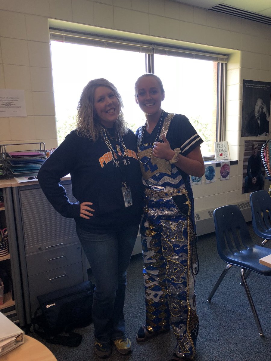 grace_morlock's tweet photo. “LET ME SEE YOUR LAKER SPIRIT!” “What’s that you say?” @lakerspirit #Mslakerspirit https://t.co/I95kF0FPch