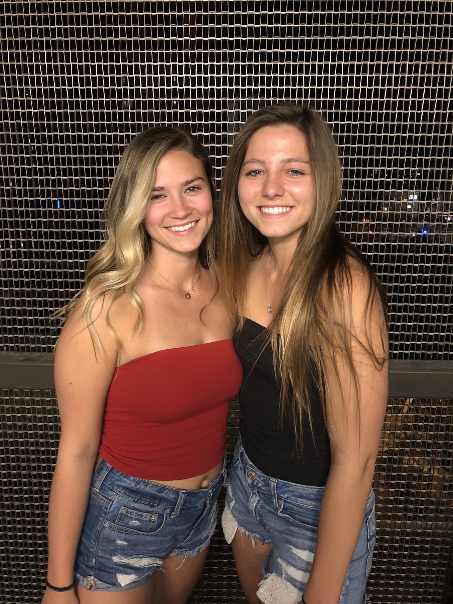 mmalobicky's tweet photo. HAPPY 20TH BIRTHDAY JAMIE 💜💜 ILY SO MUCH!! CANT WAIT TO CELEBRATE https://t.co/CLazXbeM8g