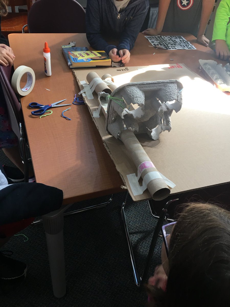 JenniferKinkoph's tweet photo. Marble run creating with 5th grade! #LeightonPride https://t.co/szjXHLQp3w