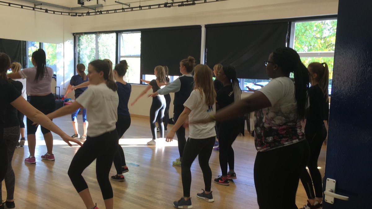 WarwickAerobics's tweet photo. Taster session underway and everyone is loving it!! #warwickfreshers2018 #welcomeweek2018 #reshapingsport @WarwickSU https://t.co/UytEGYqvKg
