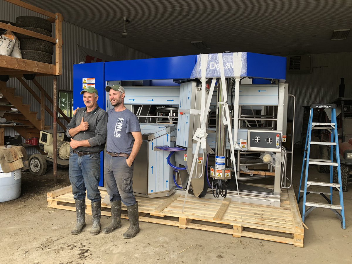 Jablind's tweet photo. DeLaval V300 are here!! Congratulations to Starhill Farms. Stay tune for more pictures and videos.  #Gobleu #V300 #BestOfTheBest https://t.co/5HAF8sSNda