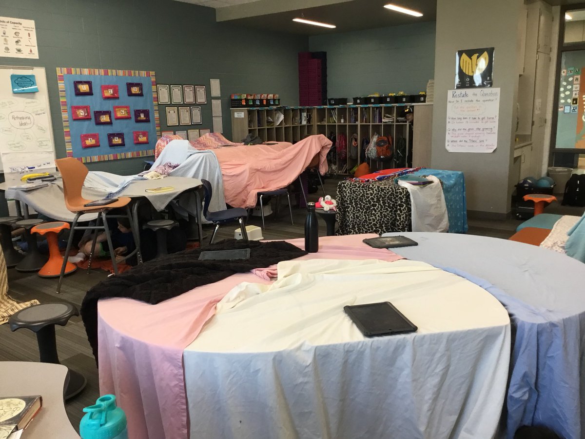 twbeauch's tweet photo. 100 point fort party🙂 https://t.co/KcxFsjAaPZ