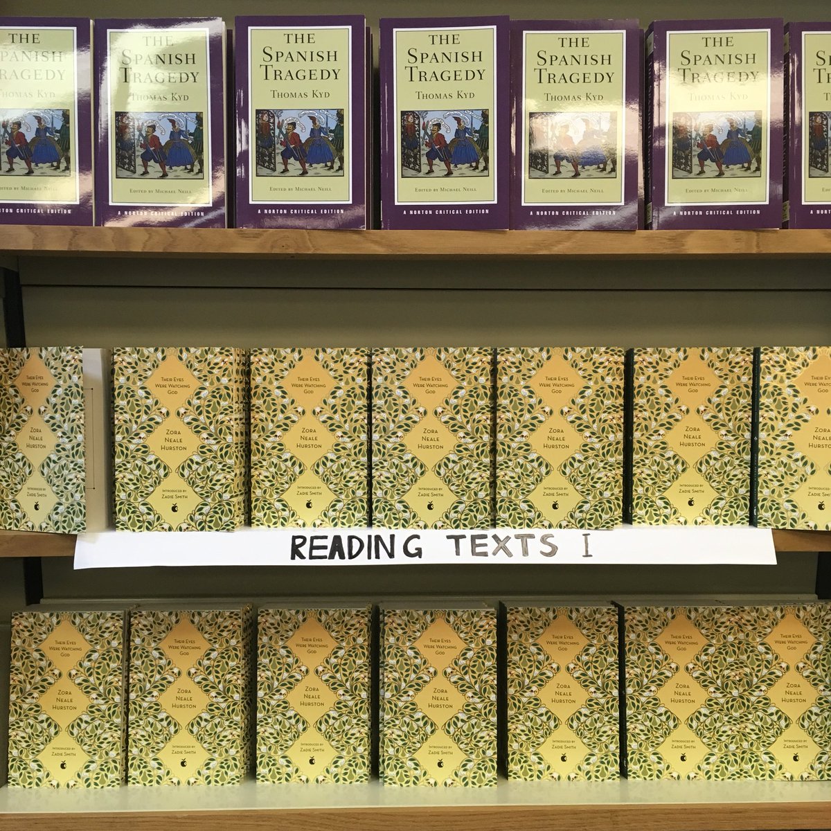 uealdc's tweet photo. First year students! How has Week 1 in LDC been? We are launching a mini-competition to find out about what you've enjoyed most. Just tell us in 3 sentences or less (and a photo if you like) and you could win one of 3 £10 Waterstones vouchers! More details below. #MyFirstWeek https://t.co/4C21RlPuEm