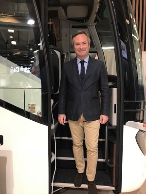 FNTVFrance's tweet photo. Aujourd'hui sur le salon @iftmparis, @JBLemoyne, Secrétaire d'État auprès du ministre de l'Europe et des Affaires étrangères, est monté à bord de l'#autocar Setra S 511 HD qui était exposé sur le salon avec la présence de @FNTVFrance #autocarsolution https://t.co/qJP3FdF4wx