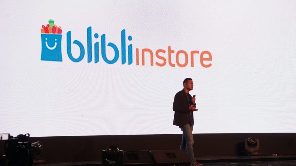 bliblidotcom's tweet photo. #BlibliInstore salah satu produk terbaru https://t.co/69vHdY5m72 berupa sistem O2O (Offline to Online & Online to Offline) yg bisa meningkatkan penjualan merchant. Utk detailnya bisa dicek di sini https://t.co/mohTnsfga7 https://t.co/S4ZV32vpfD