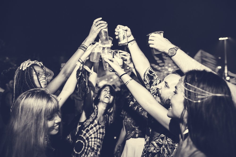 ClubAtlantis4's tweet photo. National Drink Beer Day?! We'll drink to that! Have a great weekend everyone!
#Beer
#TGIF
#Cheers
#Weekend
#WeekendVibes https://t.co/7xrWWd5aMN