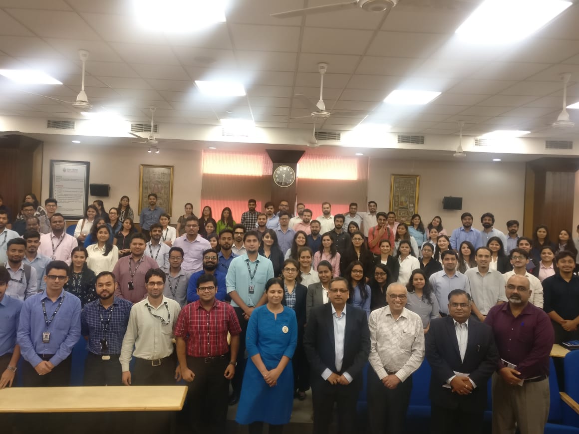 Sarcawsome's tweet photo. It was an honor to have Mr. Vijay Sinha, CEO&amp;MD of DHFL Gen Insurance co in campus for an interractice session with #PGDM #Insurance students at 
@BIMTECHNoida
@directorBIMTECH
 
@PratikPdarshi
 
@DHFL_India
 #DigitalMarketing https://t.co/ZQLbdq6rqP