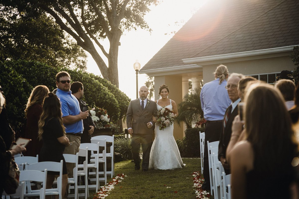 HeathrowCountryClub tweet media