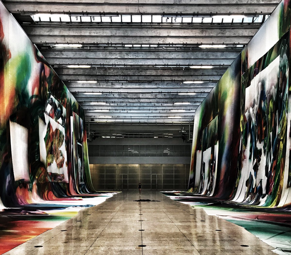 KnihyProDeti's tweet photo. National Gallery in Prague... #nationalgalleryprague #ngprague #narodnigalerievpraze #katharinagrosse #katharinagrosseart #ji70photouniverse #universeji @ngprague @katharina_grosse #modernart #amwriting https://t.co/c3kPO4AySJ