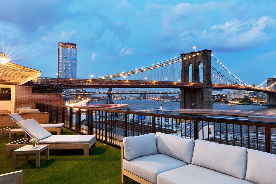 TravelbyLTA's tweet photo. Mr. C. Seaport, one of our newest partner hotels in New York. Very stylish, trendy and a great new way to experience New York! #nyc #newyork #luxury #trendy #trendyhotel #mrc #mrcseaport Ask us about our #PartnerHotels where you get extra #amenities and #benefits https://t.co/6iHrH6gofq