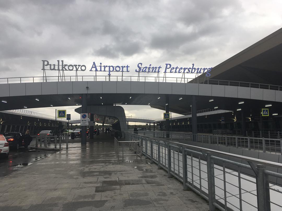 spbnews_ru's tweet photo. В Пулково туристы ждут семь часов вылет в Тунис из-за поломки самолета

https://t.co/A6vkIOOQLc https://t.co/NfFkP7jpJN