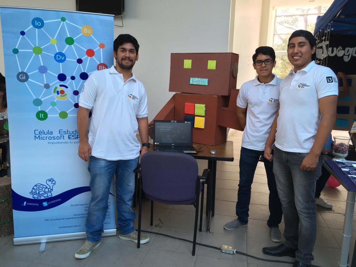 CMSESPOL's tweet photo. Así se vivió la Bienvenida de novatos #induccion2018 conocimos a muchos amigos aunque no todos lograron atrapar al Hacker..!! 😅😅 Nos vemos en el nuevo semestre..! 👍👍 #YoSoyESPOL @espol_fiec @espol @BienestarESPOL @rbonillaa https://t.co/mxZRBTc3nN