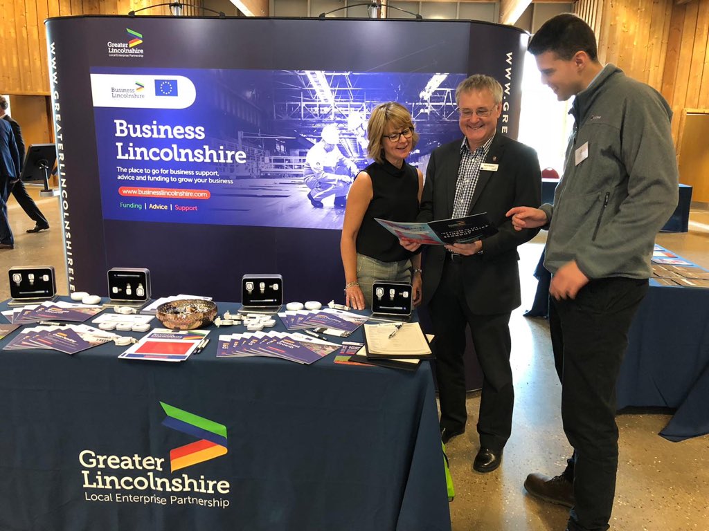 wllandscapes's tweet photo. Pleasure to have attended the #LEPConference2018, discussing future opportunities with @riseholmecampus, Grants4Growth @shdcecodev and @BusinessLincs what a great informative show, looking forward to exhibiting next year 🌿 https://t.co/3oAXFobEk9
