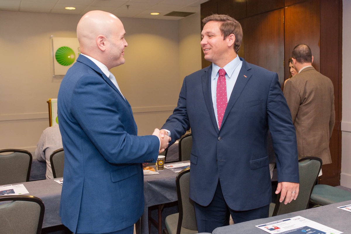RonDeSantis's tweet photo. Grateful to be endorsed by the @FlChamber and join the Greater Miami Chamber of Commerce today. I'll always fight to keep taxes low, end burdensome regulation, and empower job creators so that we can grow our world-class economy. https://t.co/t4N5QEOv4A