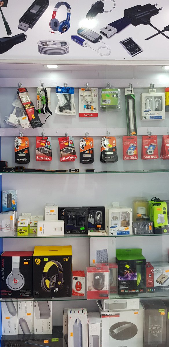 PhilipObin's tweet photo. If you're in Calabar, kindly patronise my store on #22 Marian Road (former Big bite), for your phones, laptops, Powerbanks, chargers, flash drives, memory cards, wireless speakers, laptop chargers/batteries, etc @ Lagos prices. WhatsApp or call or WhatsApp 08133195008.
Kindly RT https://t.co/0uudcuHZYB