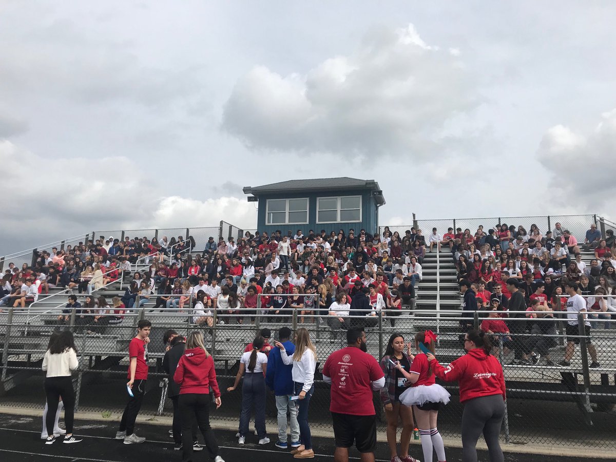 CardinalCarter's tweet photo. CC students participated in the Terry Fox run yesterday to support cancer research and to honour a Canadian hero. https://t.co/HctMfwS8SF