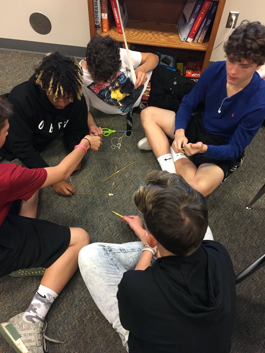 MountSiAVID's tweet photo. AVID 10 Fun Friday: Marshmallow Challenge. #ThisIsAVID #Teamwork @svsdsupt @FergusonofMtSi @stariq4kids #MountSiHS https://t.co/IZU9IAvWrH