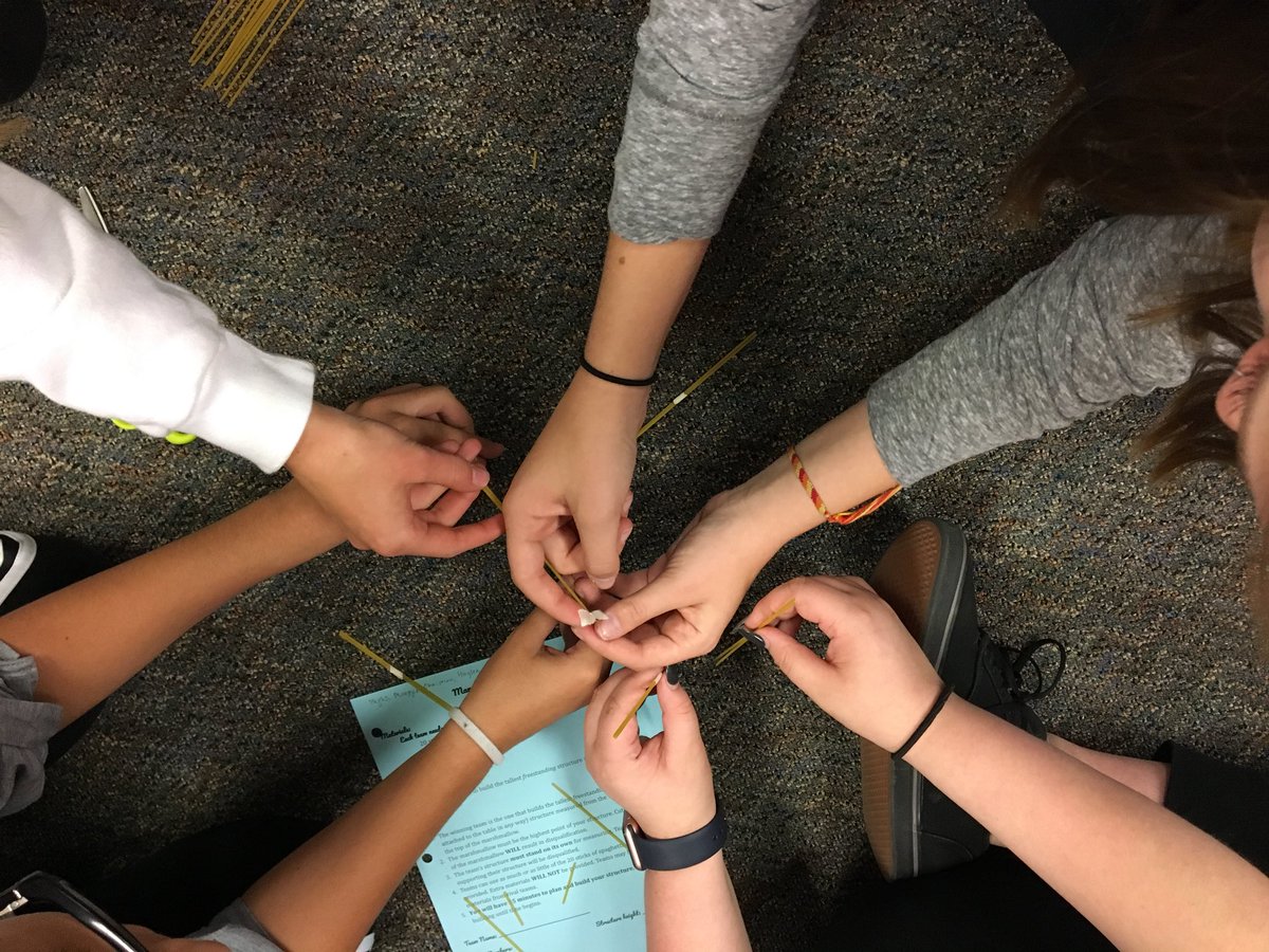 MountSiAVID's tweet photo. AVID 10 Fun Friday: Marshmallow Challenge. #ThisIsAVID #Teamwork @svsdsupt @FergusonofMtSi @stariq4kids #MountSiHS https://t.co/IZU9IAvWrH
