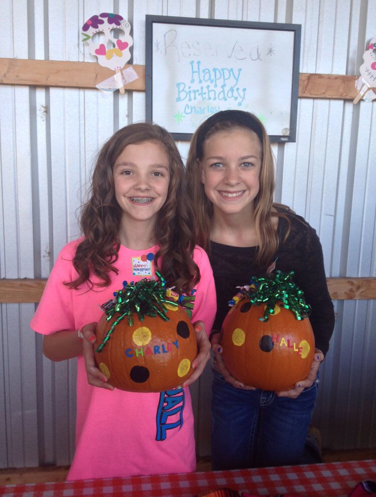 charley__mckay's tweet photo. Happy birthday hal! thanks for all the fun memories;) I hope you have a great day!!💜 https://t.co/TILA58UElK