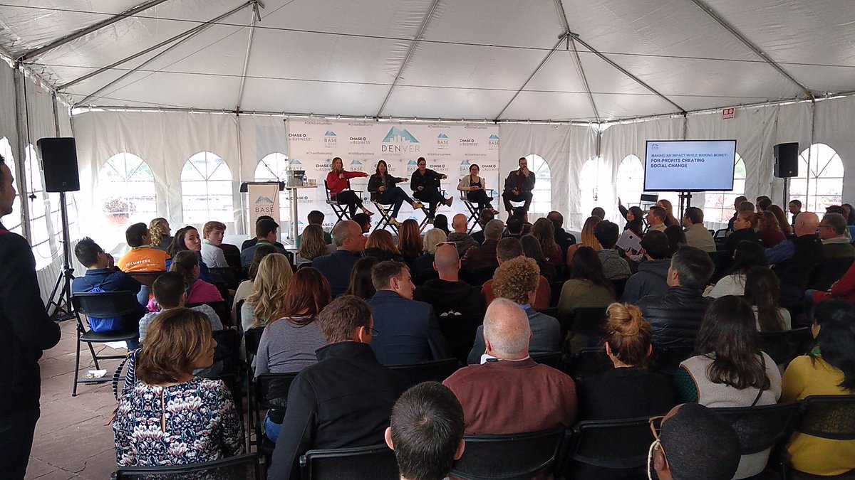 MembersGetIt's tweet photo. @DENStartupWeek @BasecampLiveDEN @AngelList @stormsensorinc @anyarms Standing room only for “Making an Impact While Making Money: For-Profits Creating Social Change” #DenStartupWeek https://t.co/IboHvUtuuW
