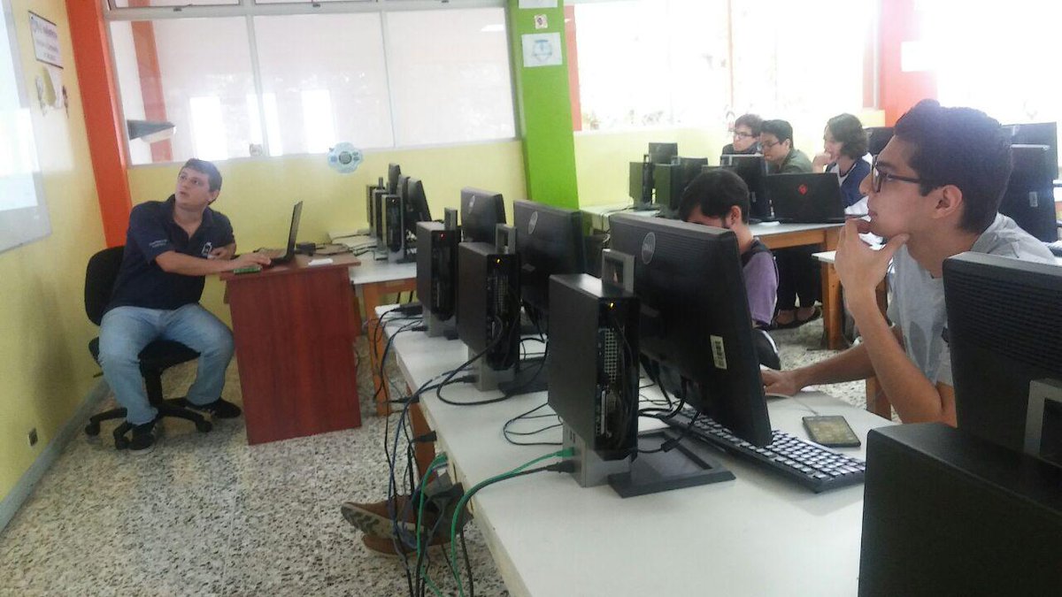 CIDeVCR's tweet photo. Un éxito el taller de Libgdx!
Además al final de la última sesión, se revisó el trabajo de un Game Developer estudiante de Ing. en Computación. Esperamos que más actividades así propicien esas relaciones entre más gente asociada al desarrollo de videojuegos. https://t.co/xk0Ebpp2pr