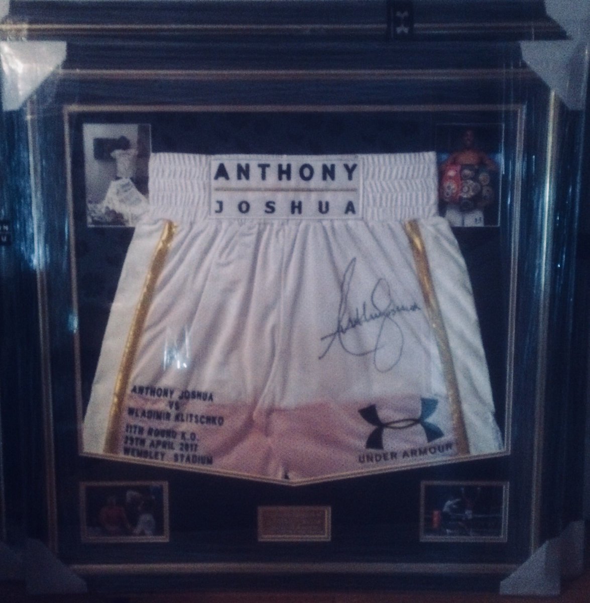 arcpromotions2's tweet photo. Arc promotions charity auction fully loaded for tomorrow night. Messi,kane,Anthony Joshua, mayweather, bellew vs Usyk and al (Tony Montana) Pacino all up for grabs. https://t.co/QWOZsfvTfT