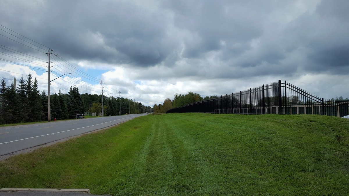 SelfSte's tweet photo. Clouds are rolling in and you know what that means....tuck your stuff away for winter
#gettingreadyforwinter #winterstorage #algomawinter https://t.co/0SdGiNJlzj