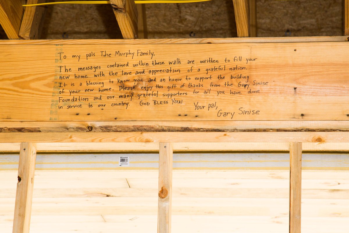 GarySiniseFound's tweet photo. Check out these photos from the #WallsofHonor event for U.S. Army CPT Jake Murphy and his family in #Texas! #JakeMurphyRISE #GarySiniseFoundation
More photos here: https://t.co/AevRdencA3 https://t.co/Xvhm6j3HSj