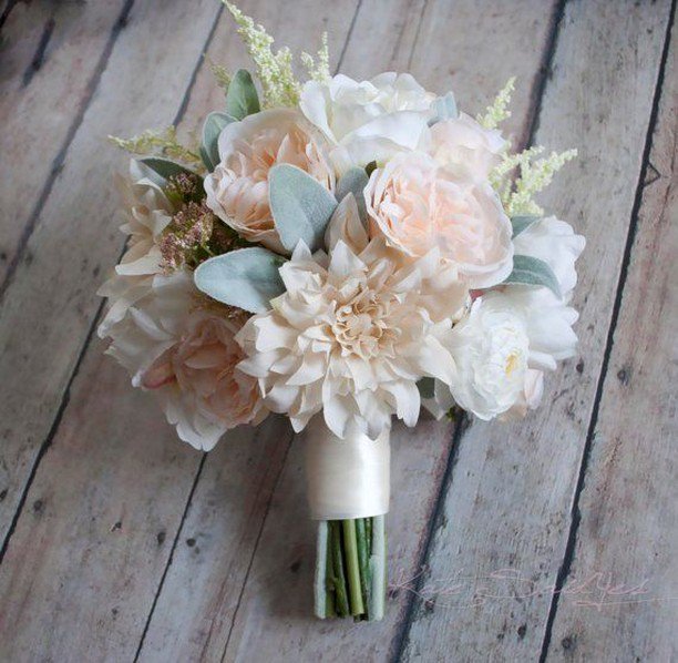 KateSaidYes's tweet photo. Still one of my favorite bouquets of all time - makes me happy every time we make it!  Silk wedding bouquet by Kate Said Yes Weddings. 
#rusticwedding #fallwedding #
#rustic #weddingbouquet #bridalbouquet #weddingflowers #bouquet #floraldesign #florist #handbouquet #flowerbo… https://t.co/sDqFzm3H7l