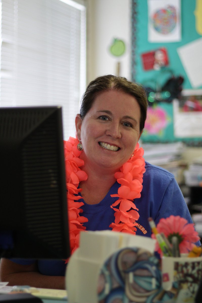 LibertyHumans's tweet photo. Karen Jewell, English Teacher
Pic: @brodywoollett_ https://t.co/8wD5AeJx6w