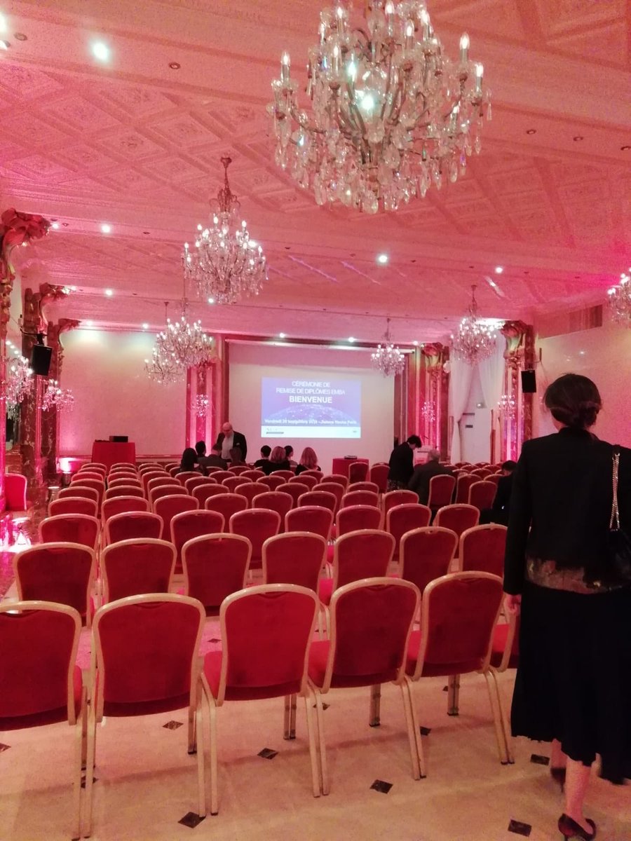 NEOMA_Alumni's tweet photo. #rdd futurs #diplômes #emba2018 on vous attend de pied ferme @EdBucaille https://t.co/VIxw8wKXMG