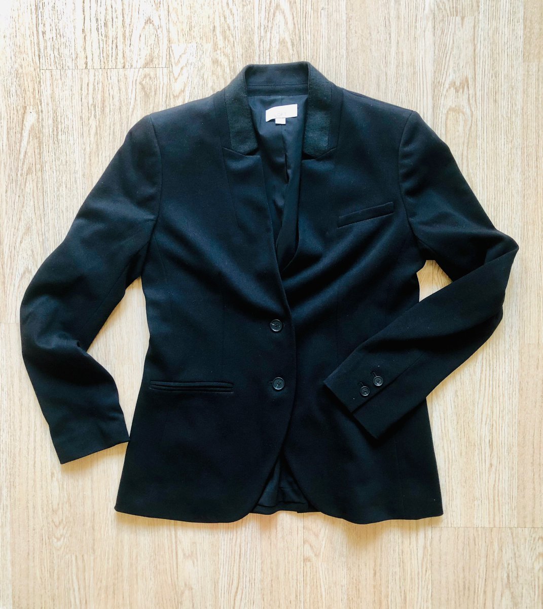 FromLBs2LBDs's tweet photo. Check out my latest blog post, The Blazer: Your Must-Have Fall Essential. This multipurpose layer is worth investing in. Unlike stone wash jeans, a blazer will be in style for as long as diamonds are...forever. https://t.co/k3zamlvzBq https://t.co/1mEfXSFEEb