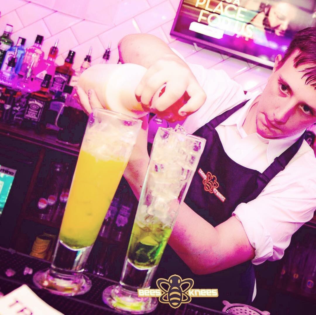 beeskneesbars's tweet photo. Building Upto The Weekend With a Bees Knees Key West Cooler 

#beeskneesbars #BeesKnees #keywestcooler #Cocktail #burnley #Halifax #rawtenstall #oldham #Blackburn #cocktails #cocktailporn #nightlife #burnleynightlife #oldhamnightlife #oldhamathletic #burnleyphotography #burnley https://t.co/bq1dGIoyRN